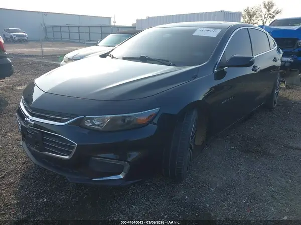 1G1ZE5ST7HF100675 2017 CHEVROLET MALIBU - Image 2