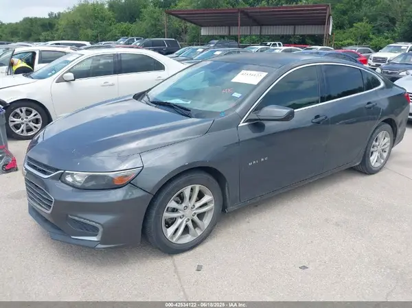 1G1ZE5ST7HF104175 2017 CHEVROLET MALIBU - Image 2