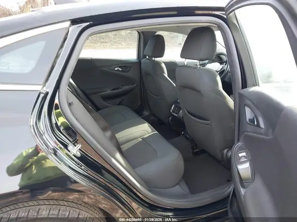 1G1ZE5ST7HF104516 2017 CHEVROLET MALIBU - Image 8