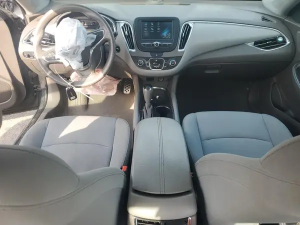 1G1ZE5ST7HF111563 2017 CHEVROLET MALIBU - Image 8