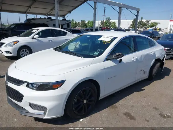 1G1ZE5ST7HF118416 2017 CHEVROLET MALIBU - Image 2