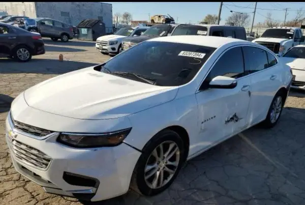 1G1ZE5ST7HF127682 2017 CHEVROLET MALIBU - Image 2