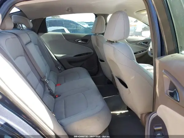 1G1ZE5ST7HF139881 2017 CHEVROLET MALIBU - Image 8