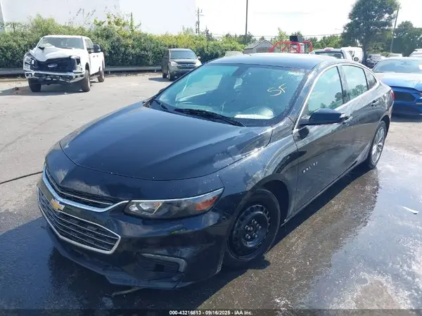 1G1ZE5ST7HF140125 2017 CHEVROLET MALIBU - Image 2