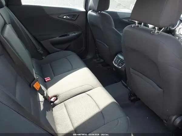 1G1ZE5ST7HF145678 2017 CHEVROLET MALIBU - Image 8