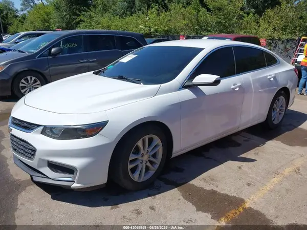 1G1ZE5ST7HF147804 2017 CHEVROLET MALIBU - Image 2