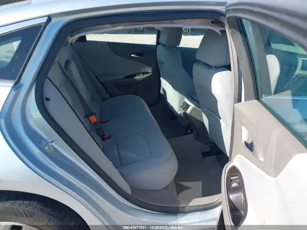 1G1ZE5ST7HF164702 2017 CHEVROLET MALIBU - Image 8