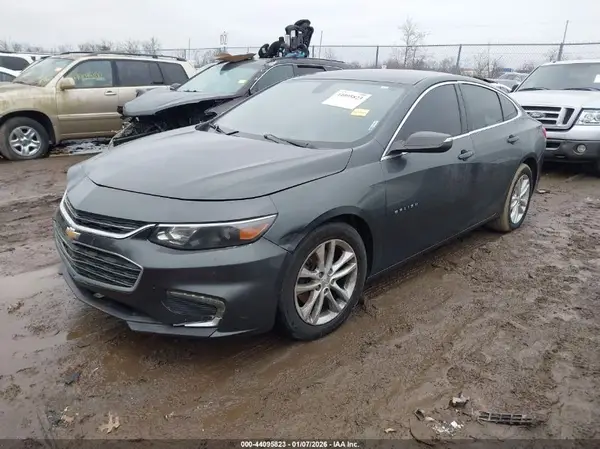 1G1ZE5ST7HF184139 2017 CHEVROLET MALIBU - Image 2