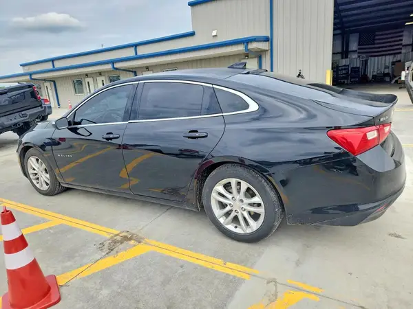 1G1ZE5ST7HF187476 2017 CHEVROLET MALIBU - Image 2