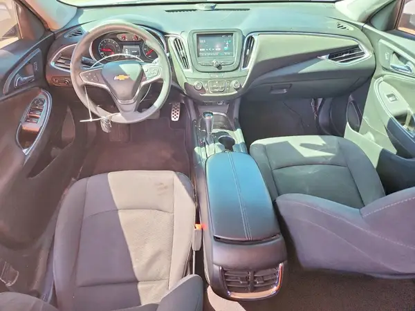 1G1ZE5ST7HF189681 2017 CHEVROLET MALIBU - Image 8