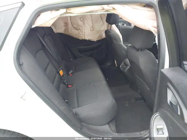 1G1ZE5ST7HF194377 2017 CHEVROLET MALIBU - Image 8