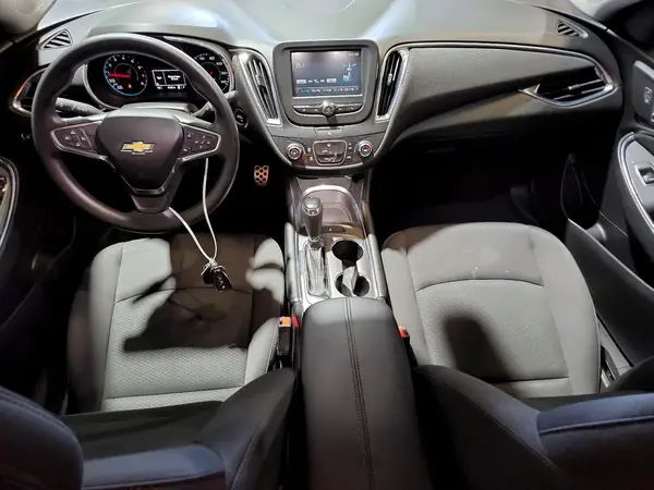 1G1ZE5ST7HF220525 2017 CHEVROLET MALIBU - Image 8