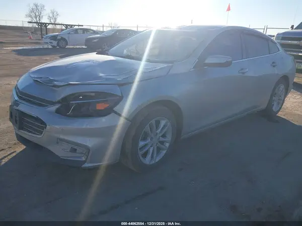 1G1ZE5ST7HF229869 2017 CHEVROLET MALIBU - Image 2