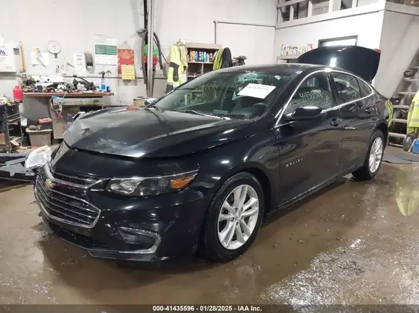 1G1ZE5ST7HF285259 2017 CHEVROLET MALIBU - Image 2