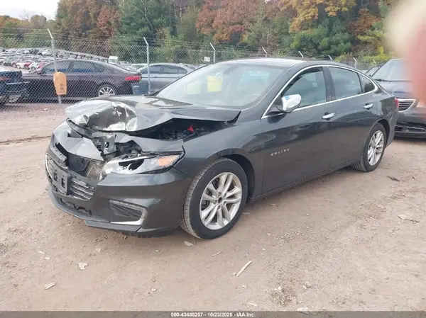 1G1ZE5ST7HF288582 2017 CHEVROLET MALIBU - Image 2