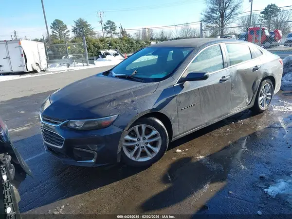 1G1ZE5ST8GF232925 2016 CHEVROLET MALIBU - Image 2