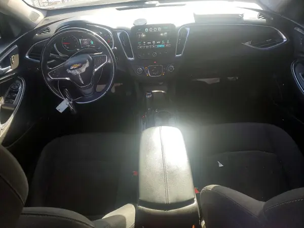 1G1ZE5ST8HF102211 2017 CHEVROLET MALIBU - Image 8