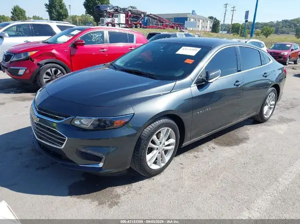 1G1ZE5ST8HF105870 2017 CHEVROLET MALIBU - Image 2