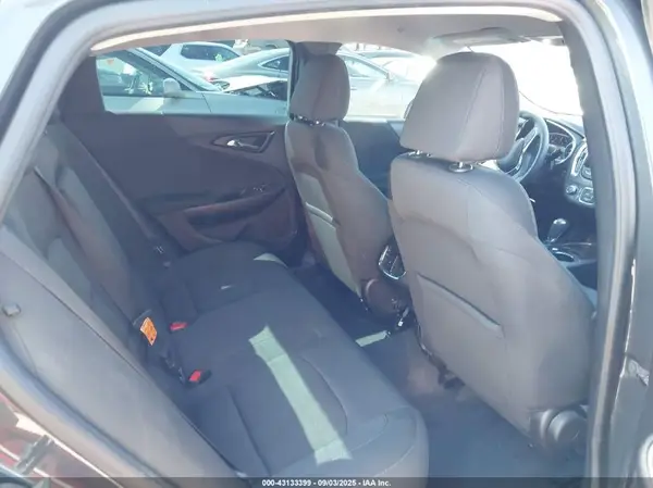 1G1ZE5ST8HF105870 2017 CHEVROLET MALIBU - Image 8