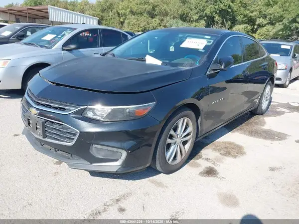 1G1ZE5ST8HF125276 2017 CHEVROLET MALIBU - Image 2