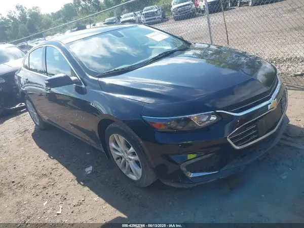 1G1ZE5ST8HF139811 2017 CHEVROLET MALIBU - Image 1