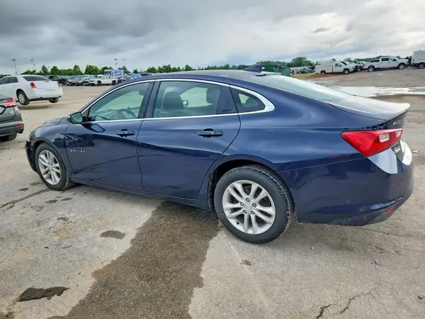 1G1ZE5ST8HF142093 2017 CHEVROLET MALIBU - Image 2