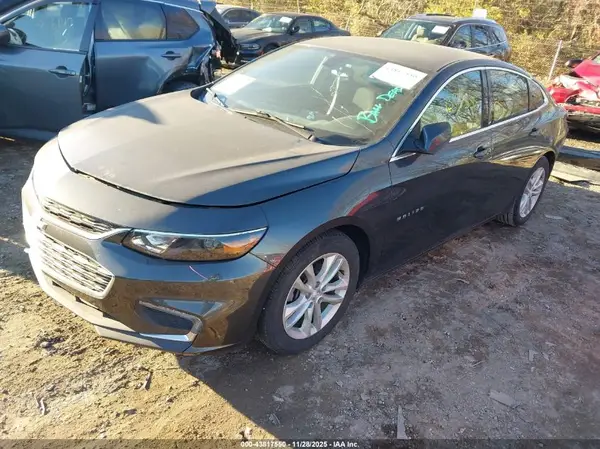 1G1ZE5ST8HF143616 2017 CHEVROLET MALIBU - Image 2