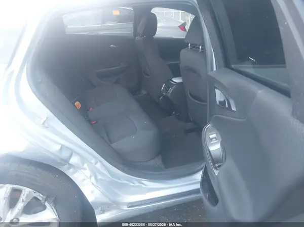 1G1ZE5ST8HF143969 2017 CHEVROLET MALIBU - Image 8