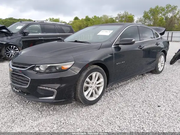 1G1ZE5ST8HF145575 2017 CHEVROLET MALIBU - Image 2
