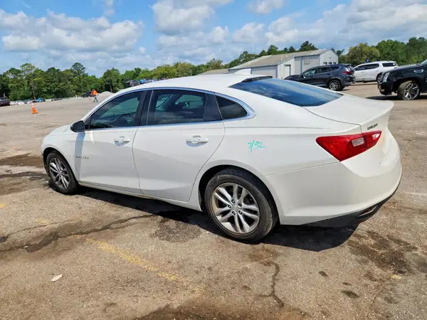 1G1ZE5ST8HF148637 2017 CHEVROLET MALIBU - Image 2