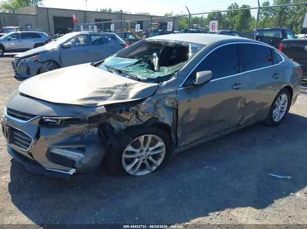 1G1ZE5ST8HF164000 2017 CHEVROLET MALIBU - Image 2