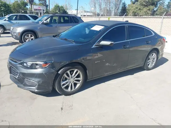1G1ZE5ST8HF169455 2017 CHEVROLET MALIBU - Image 2