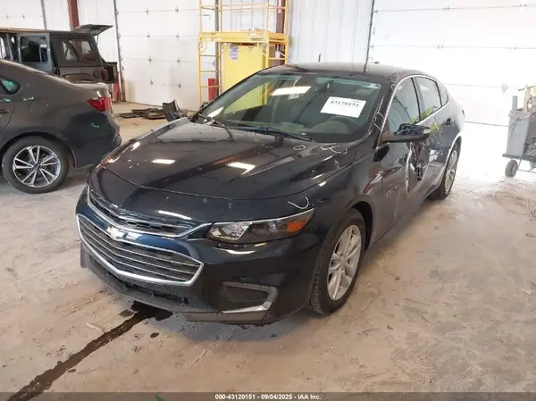 1G1ZE5ST8HF176583 2017 CHEVROLET MALIBU - Image 2