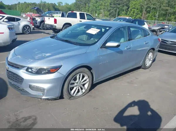 1G1ZE5ST8HF178074 2017 CHEVROLET MALIBU - Image 2