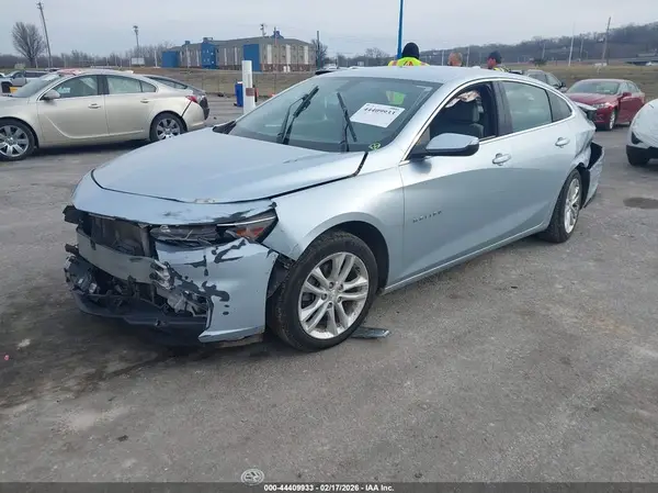1G1ZE5ST8HF190595 2017 CHEVROLET MALIBU - Image 2