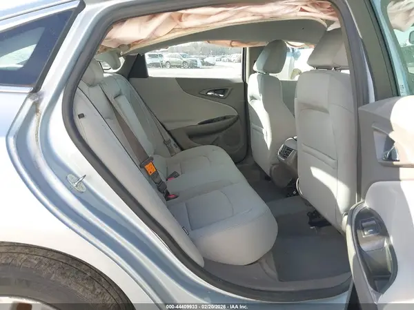 1G1ZE5ST8HF190595 2017 CHEVROLET MALIBU - Image 8
