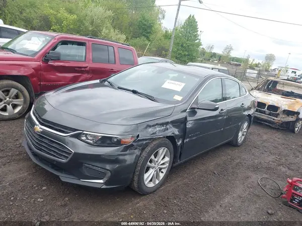 1G1ZE5ST8HF193304 2017 CHEVROLET MALIBU - Image 2