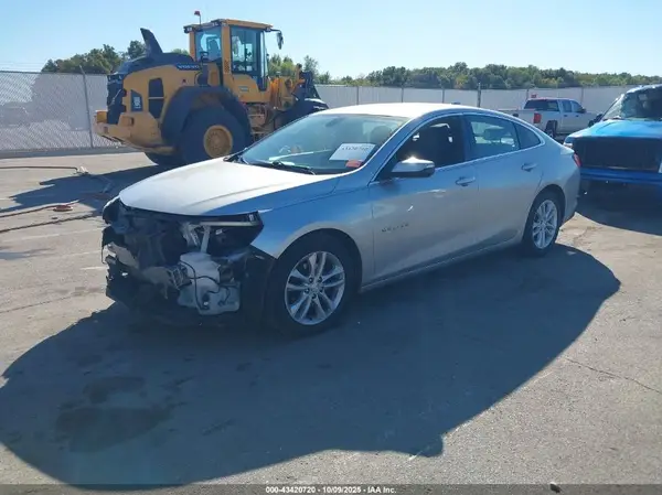 1G1ZE5ST8HF195408 2017 CHEVROLET MALIBU - Image 2