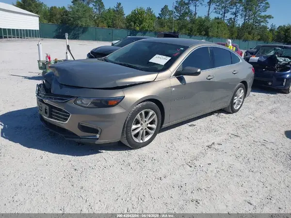 1G1ZE5ST8HF197210 2017 CHEVROLET MALIBU - Image 2