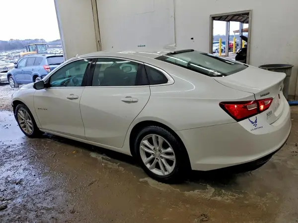 1G1ZE5ST8HF202602 2017 CHEVROLET MALIBU - Image 2