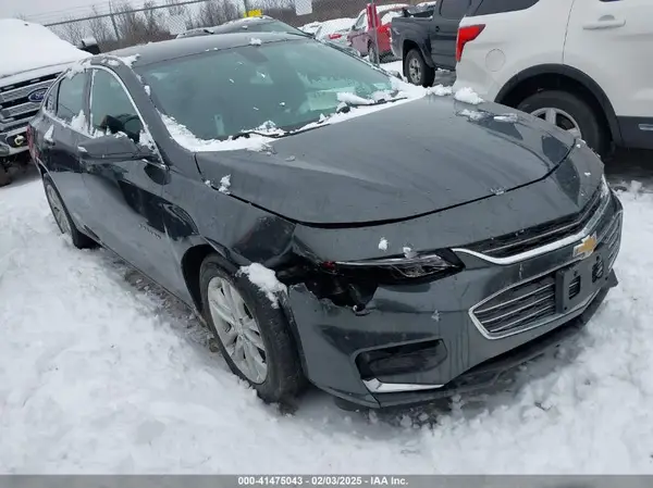 1G1ZE5ST8HF208254 2017 CHEVROLET MALIBU - Image 1