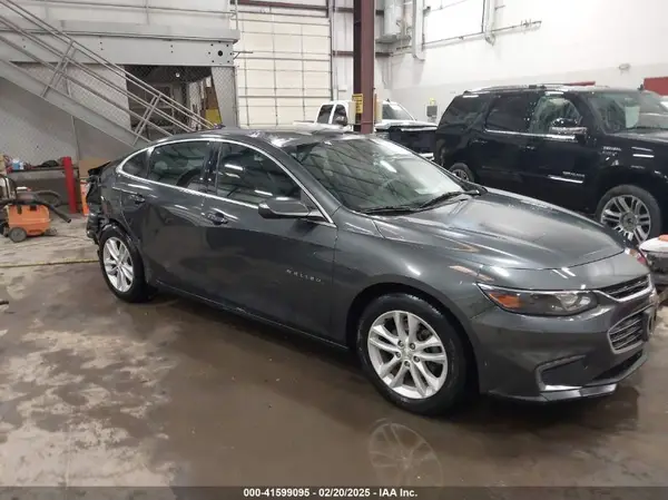 1G1ZE5ST8HF209517 2017 CHEVROLET MALIBU - Image 1