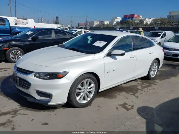 1G1ZE5ST8HF209761 2017 CHEVROLET MALIBU - Image 2