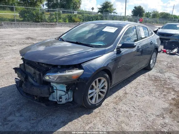 1G1ZE5ST8HF212840 2017 CHEVROLET MALIBU - Image 2