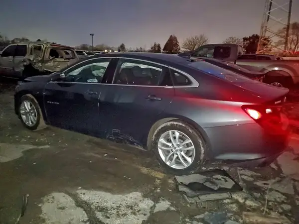 1G1ZE5ST8HF248401 2017 CHEVROLET MALIBU - Image 2