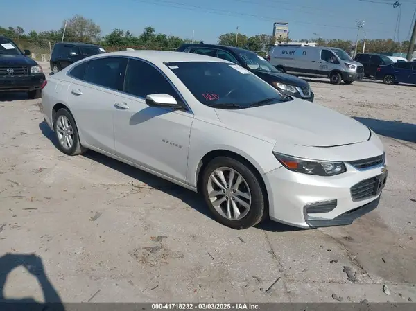 1G1ZE5ST8HF250259 2017 CHEVROLET MALIBU - Image 1