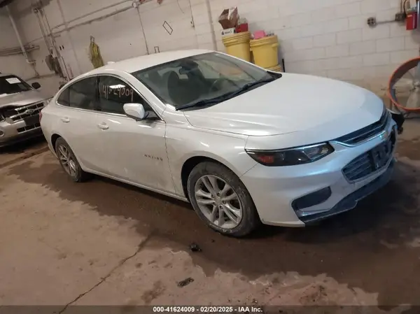 1G1ZE5ST8HF251265 2017 CHEVROLET MALIBU - Image 1