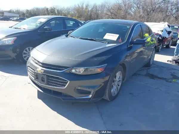 1G1ZE5ST8HF252738 2017 CHEVROLET MALIBU - Image 2