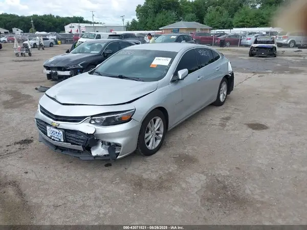 1G1ZE5ST8HF253081 2017 CHEVROLET MALIBU - Image 2