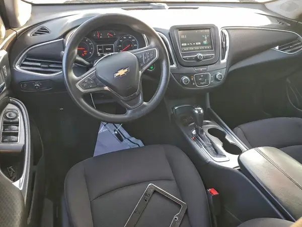1G1ZE5ST8HF258958 2017 CHEVROLET MALIBU - Image 8